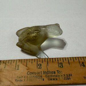 Unique Lalique Crystal frog, 2.5 inches across and 1.25 inches in height